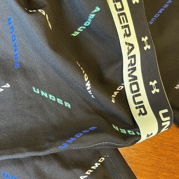 under armour youth XL capris/cropped leggings - tag still on - Picture 5 of 6